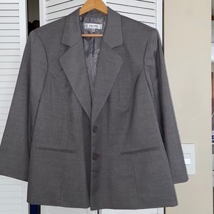 LIKE NEW Women’s Lined Gray Blazer